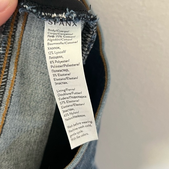 SPANX Distressed Denim Raw Hem Skinny Ankle Length Pull-On Jeans Size Small - Picture 10 of 10